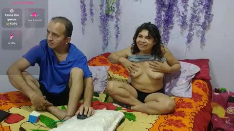 Snapshot of yazflor chatting on September 2025 12:33:01 AM Hazzan y Greisy online show from September 2025 12:33:01 AM