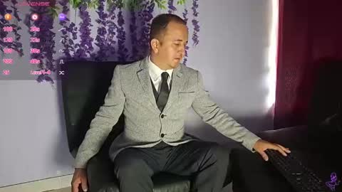 Snapshot of yazfore chatting on June 2026 02:12:01 PM Hazzan online show from June 2026 02:12:01 PM