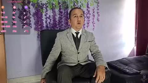 Snapshot of yazfore chatting on June 2026 01:22:01 PM Hazzan online show from June 2026 01:22:01 PM