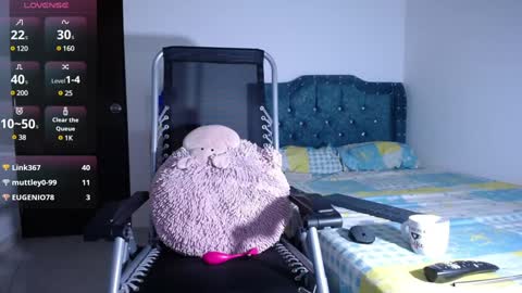 Snapshot of yazmin_mature chatting on January 2025 01:51:02 AM Jasmin online show from January 2025 01:51:02 AM