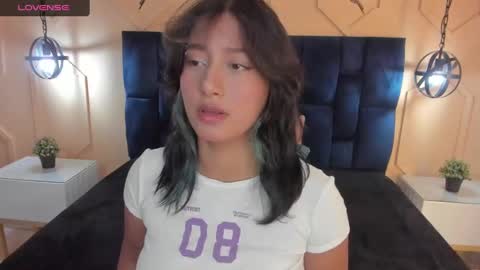 Yazmin online show from January 2025 11:58:02 AM