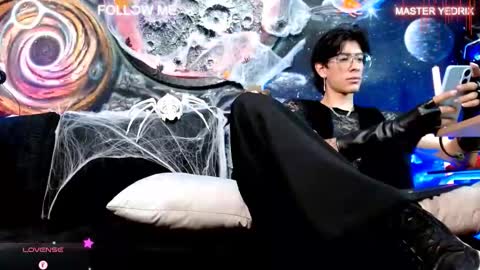 Snapshot of yedrix20 chatting on October 2025 03:03:02 AM MASTER YEDRIX online show from October 2025 03:03:02 AM