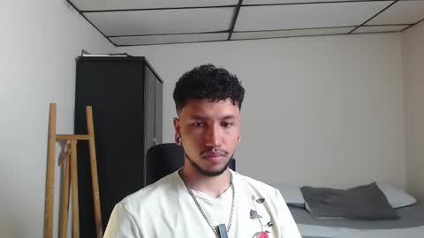 yeff online show from January 2026 12:02:01 AM