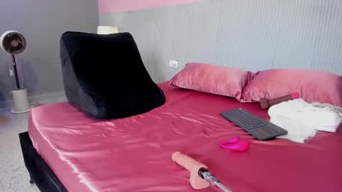 yeika_foxy online show from September 2025 11:11:01 AM