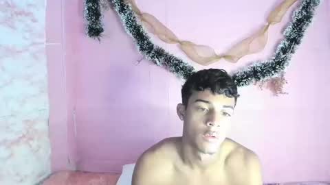 yeison_77 online show from December 2024 05:49:02 AM