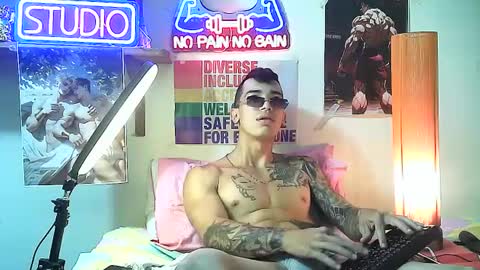 yeisoncastellanos1999 online show from September 2025 05:39:02 PM