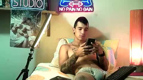 yeisoncastellanos1999 online show from December 2025 08:25:02 PM