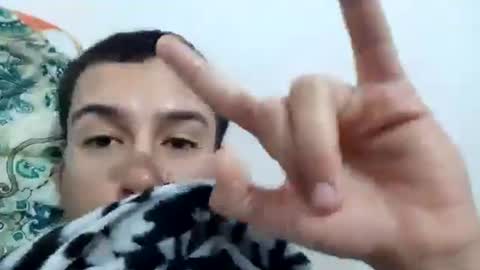 yeisongomezz online show from December 2024 06:01:01 AM