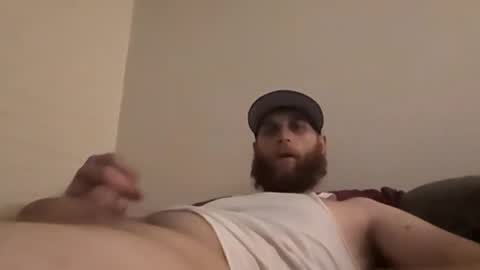 Snapshot of yekim69 chatting on October 2025 01:06:02 AM Jennmike online show from October 2025 01:06:02 AM