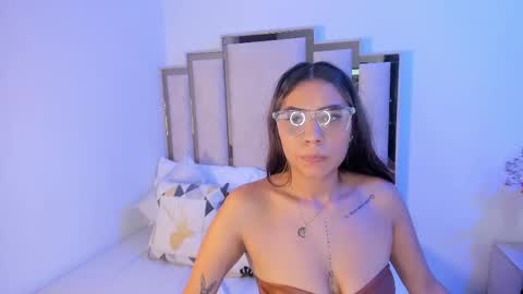 Yeli Amber online show from November 2025 04:14:02 AM