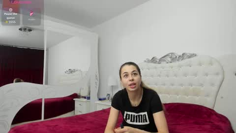 yennefer13 online show from January 2026 09:42:01 PM