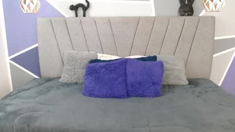 Yera  online show from November 2025 12:05:01 PM