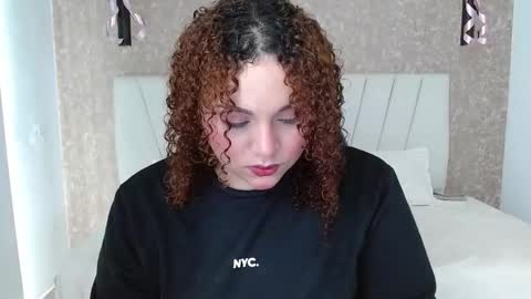 Yera  online show from November 2025 12:41:02 PM