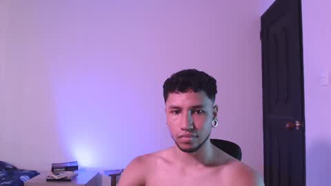 Snapshot of yerfon_s1 chatting on January 2025 07:55:01 PM Yeff ind. model online show from January 2025 07:55:01 PM