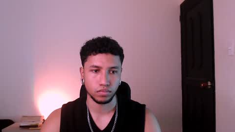 Snapshot of yerfon_s1 chatting on January 2025 10:01:01 PM Yeff ind. model online show from January 2025 10:01:01 PM