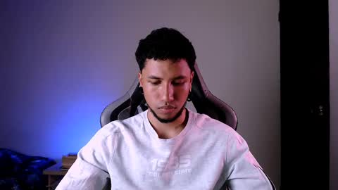 Snapshot of yerfon_s1 chatting on March 2025 04:07:02 AM Yeff ind. model online show from March 2025 04:07:02 AM