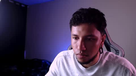 Snapshot of yerfon_s1 chatting on March 2025 07:10:01 AM Yeff ind. model online show from March 2025 07:10:01 AM