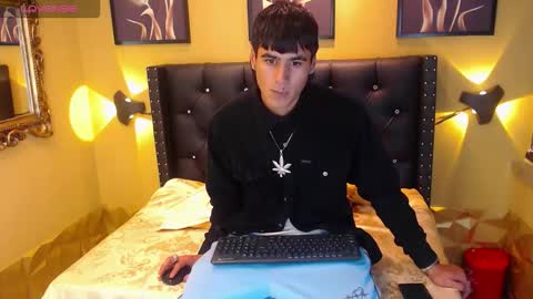 Yerk online show from December 2025 06:12:02 AM