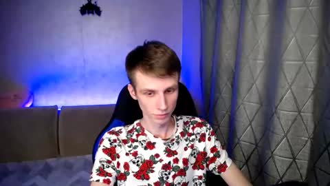 Snapshot of yes_cute_boy_ chatting on March 2025 11:04:02 PM Eden online show from March 2025 11:04:02 PM