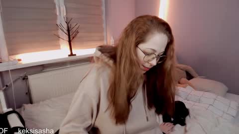 Snapshot of yes_itstrue chatting on December 2024 10:03:02 PM Sasha online show from December 2024 10:03:02 PM