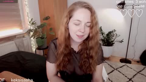 Snapshot of yes_itstrue chatting on February 2025 06:20:02 PM Sasha online show from February 2025 06:20:02 PM