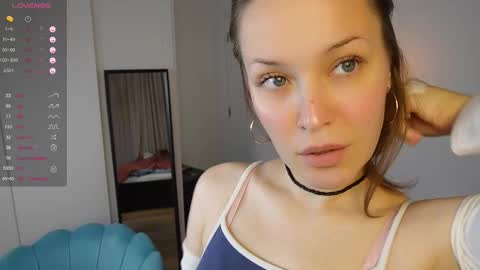 Snapshot of yess_kiki chatting on November 2025 10:15:02 AM Kiki online show from November 2025 10:15:02 AM