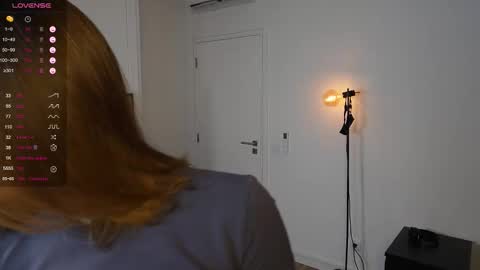 Snapshot of yess_kiki chatting on November 2025 10:25:02 AM Kiki online show from November 2025 10:25:02 AM