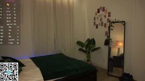 Snapshot of yess_kiki chatting on November 2025 03:28:02 AM Kiki online show from November 2025 03:28:02 AM