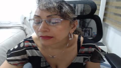 Snapshot of yessilatin chatting on June 2026 11:18:01 PM jessy online show from June 2026 11:18:01 PM