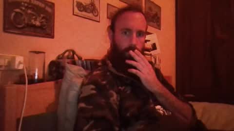 yeti_92 online show from December 2025 05:20:01 PM