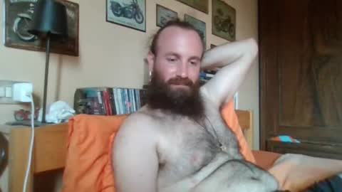 yeti_92 online show from June 2026 04:22:01 PM