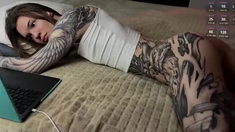 yexes online show from November 2025 03:43:02 AM