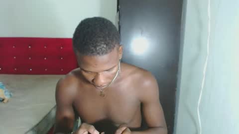 yeycom_hot07 online show from February 2025 08:33:02 PM