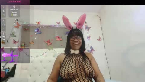 Snapshot of yhazan_blake88 chatting on November 2025 04:14:01 AM Yhazan Blake online show from November 2025 04:14:01 AM