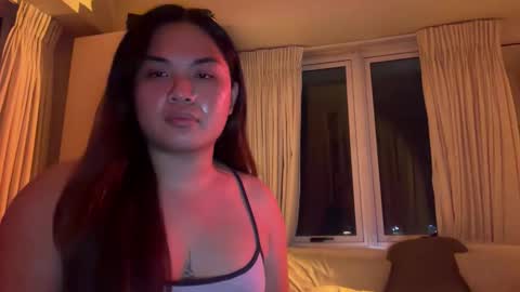 yllana love online show from March 2026 12:20:01 PM