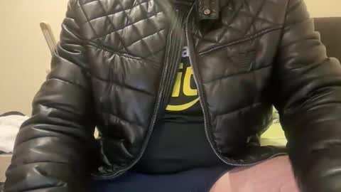 Leather online show from December 2025 02:39:01 AM