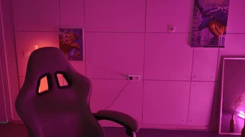 Snapshot of yoka_paradoxxx chatting on December 2025 05:24:01 AM yoka_paradoxxx online show from December 2025 05:24:01 AM