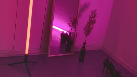 Snapshot of yoka_paradoxxx chatting on December 2025 05:05:01 AM yoka_paradoxxx online show from December 2025 05:05:01 AM