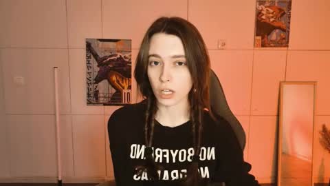 Snapshot of yoka_paradoxxx chatting on January 2026 09:03:01 AM yoka_paradoxxx online show from January 2026 09:03:01 AM