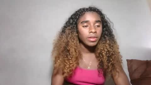 Snapshot of yolandrina05 chatting on October 2025 06:39:01 PM yolandrina05 online show from October 2025 06:39:01 PM