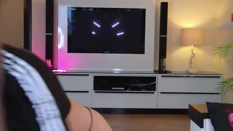  Wilma  online show from November 2025 09:41:01 AM