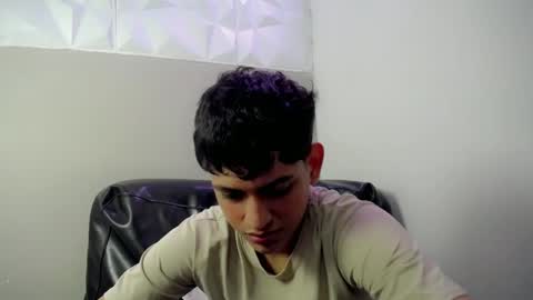 Snapshot of yosepp_cum chatting on April 2026 03:33:02 AM YOSEP online show from April 2026 03:33:02 AM