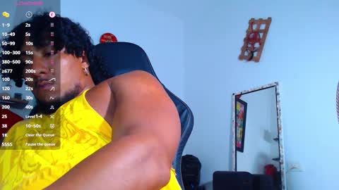 Snapshot of yosoy_enzo2020 chatting on November 2025 03:45:01 AM Enzo online show from November 2025 03:45:01 AM