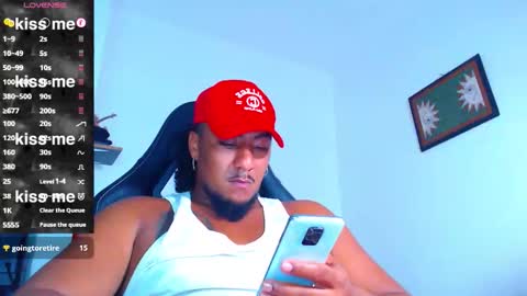 Snapshot of yosoy_enzo2020 chatting on November 2025 04:47:01 AM Enzo online show from November 2025 04:47:01 AM