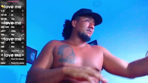 Snapshot of yosoy_enzo2020 chatting on December 2025 01:26:02 AM Enzo online show from December 2025 01:26:02 AM