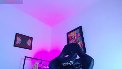 Enzo online show from January 2026 03:20:02 AM