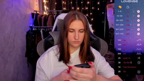 Snapshot of you_lika chatting on December 2024 02:05:01 PM Lika online show from December 2024 02:05:01 PM