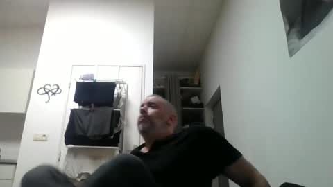 Snapshot of youdeservit chatting on October 2025 06:50:02 PM CrayZio online show from October 2025 06:50:02 PM