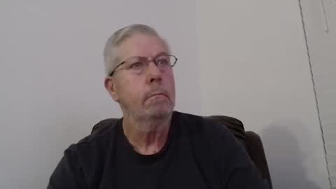 Snapshot of yougogirl_3 chatting on January 2025 11:55:01 AM Colorado Guy Straight online show from January 2025 11:55:01 AM