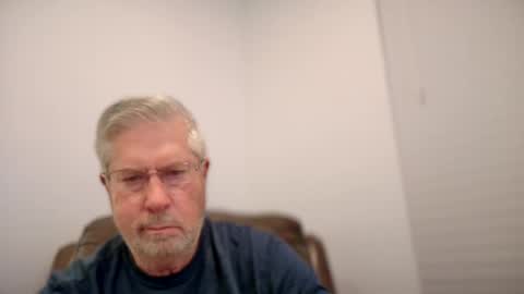 Snapshot of yougogirl_3 chatting on February 2025 03:43:01 AM Colorado Guy Straight online show from February 2025 03:43:01 AM